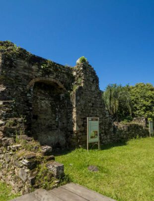 Ruínas do Abarebebê - Revista Nove - Foto Christian Jauch2