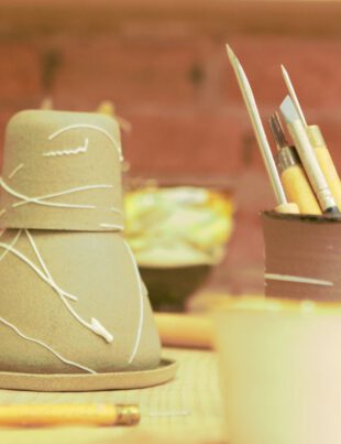 Oficinas de cerâmica em Santos - Revista Nove3