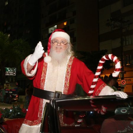 Papai Noel em Santos e região - Revista Nove - Parada de Natal3