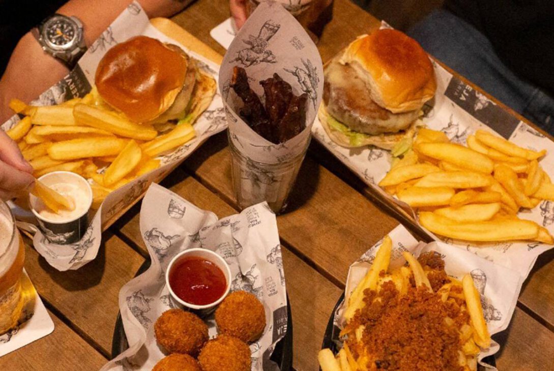 Rodrigo Galdino - Revista Nove - Cerveja e Porcaria