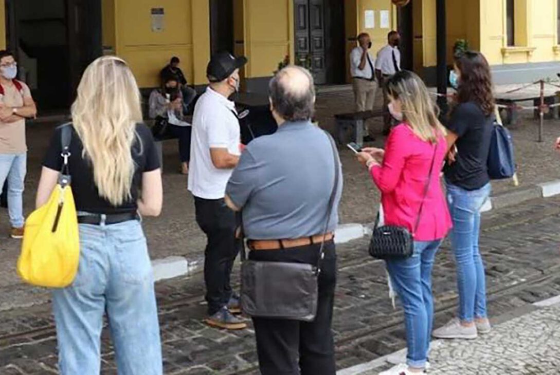 walking-tour-revista-nove